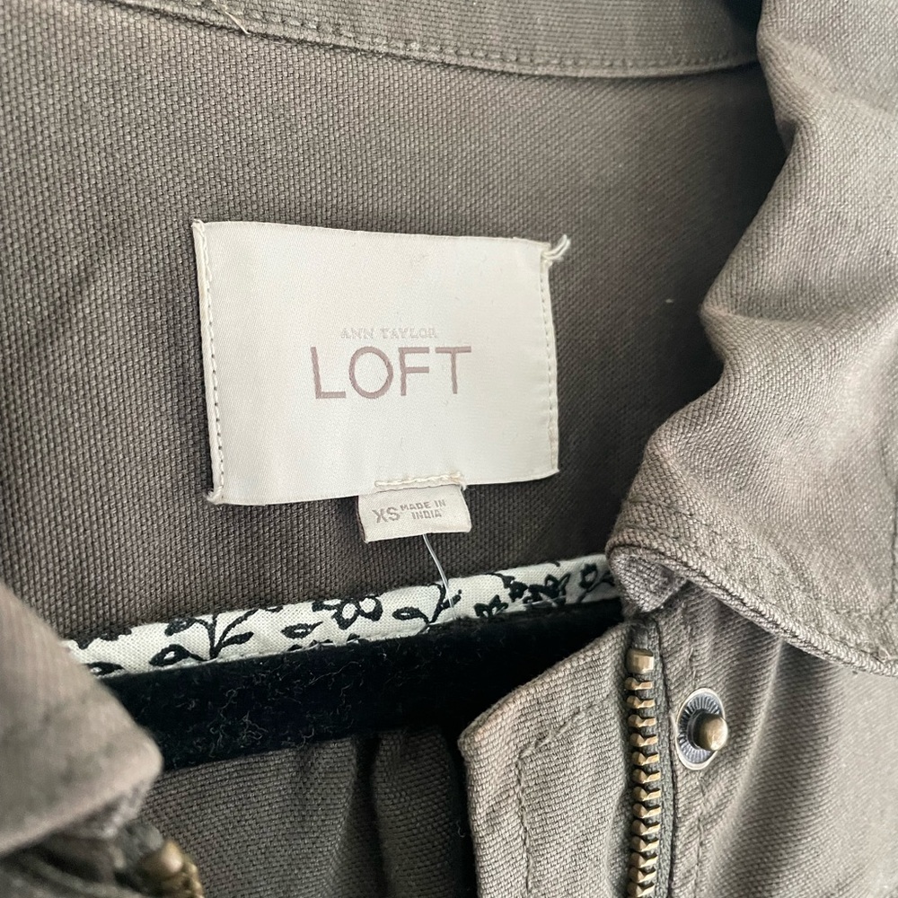 LOFT Jacket - Picture 2 of 3